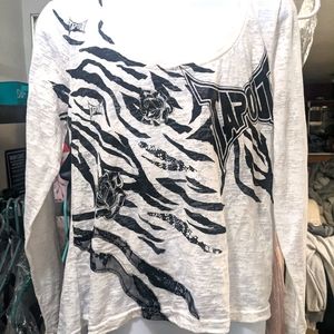 Ladies Tap out shirt